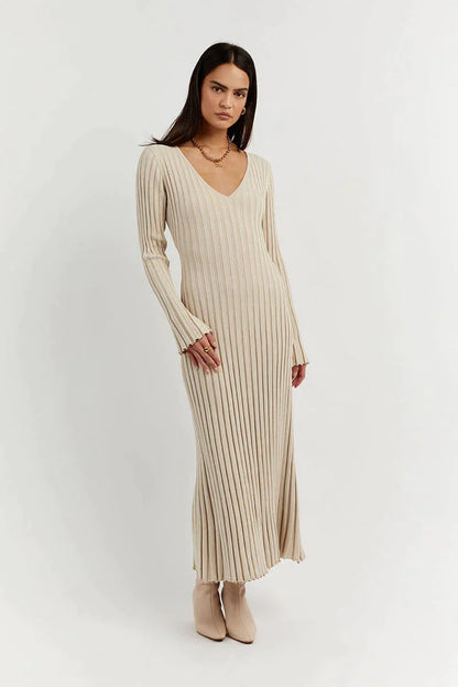 Alina knitted dress with long sleeves