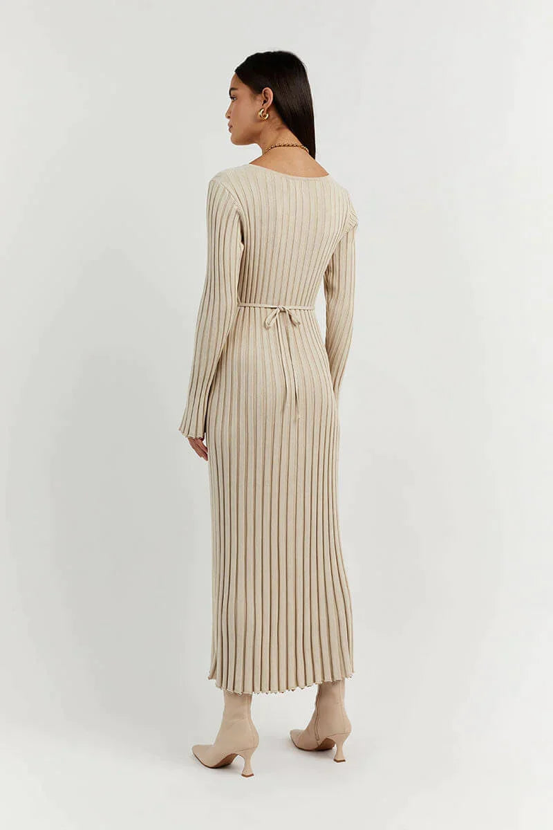 Alina knitted dress with long sleeves