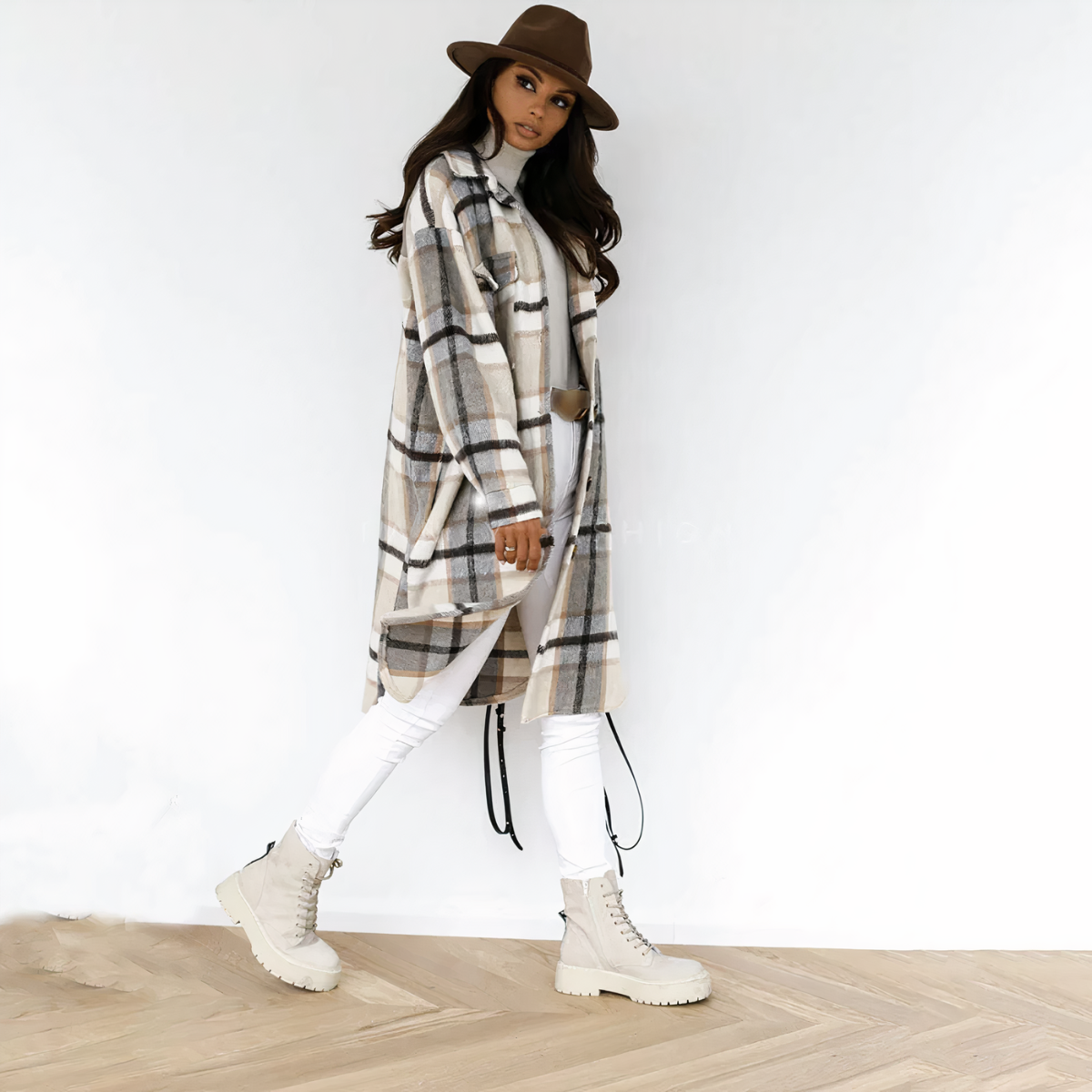 Long winter coat with tartan pattern Lara