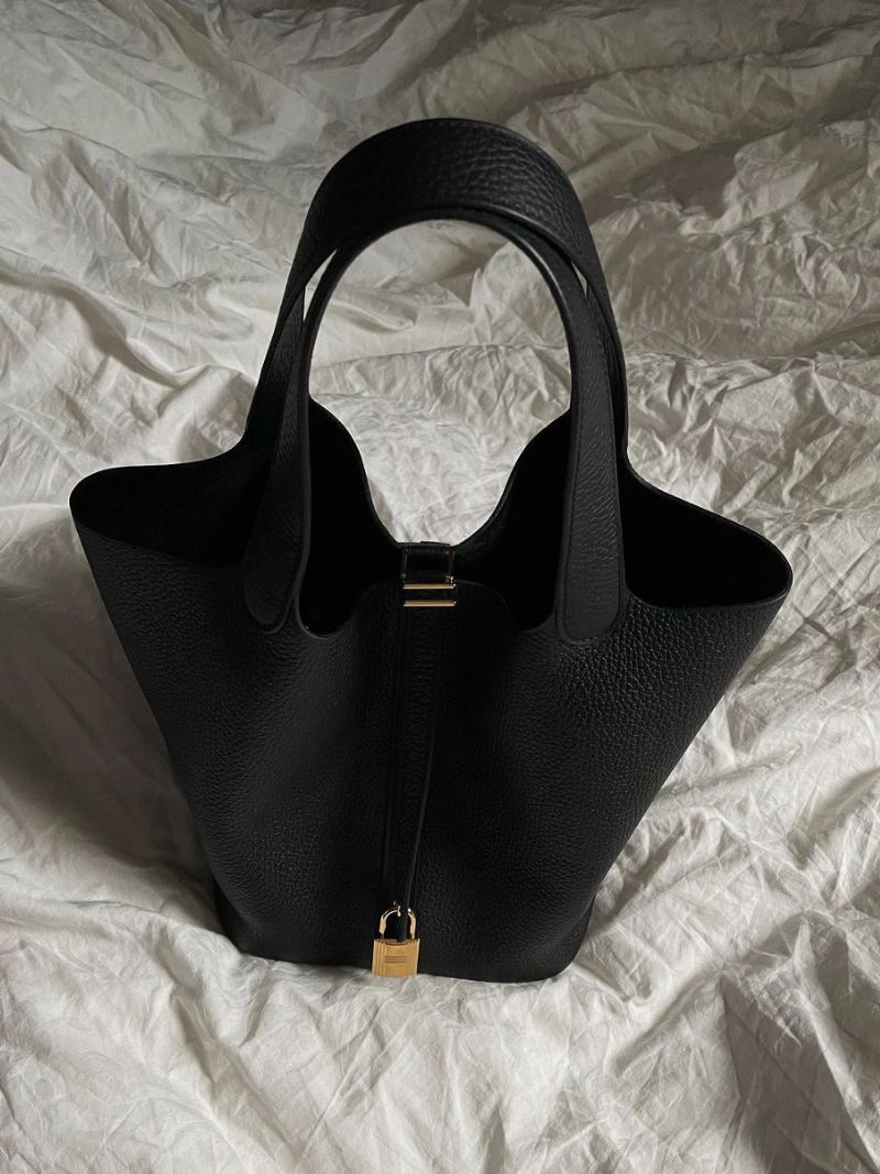 Pia leather bag