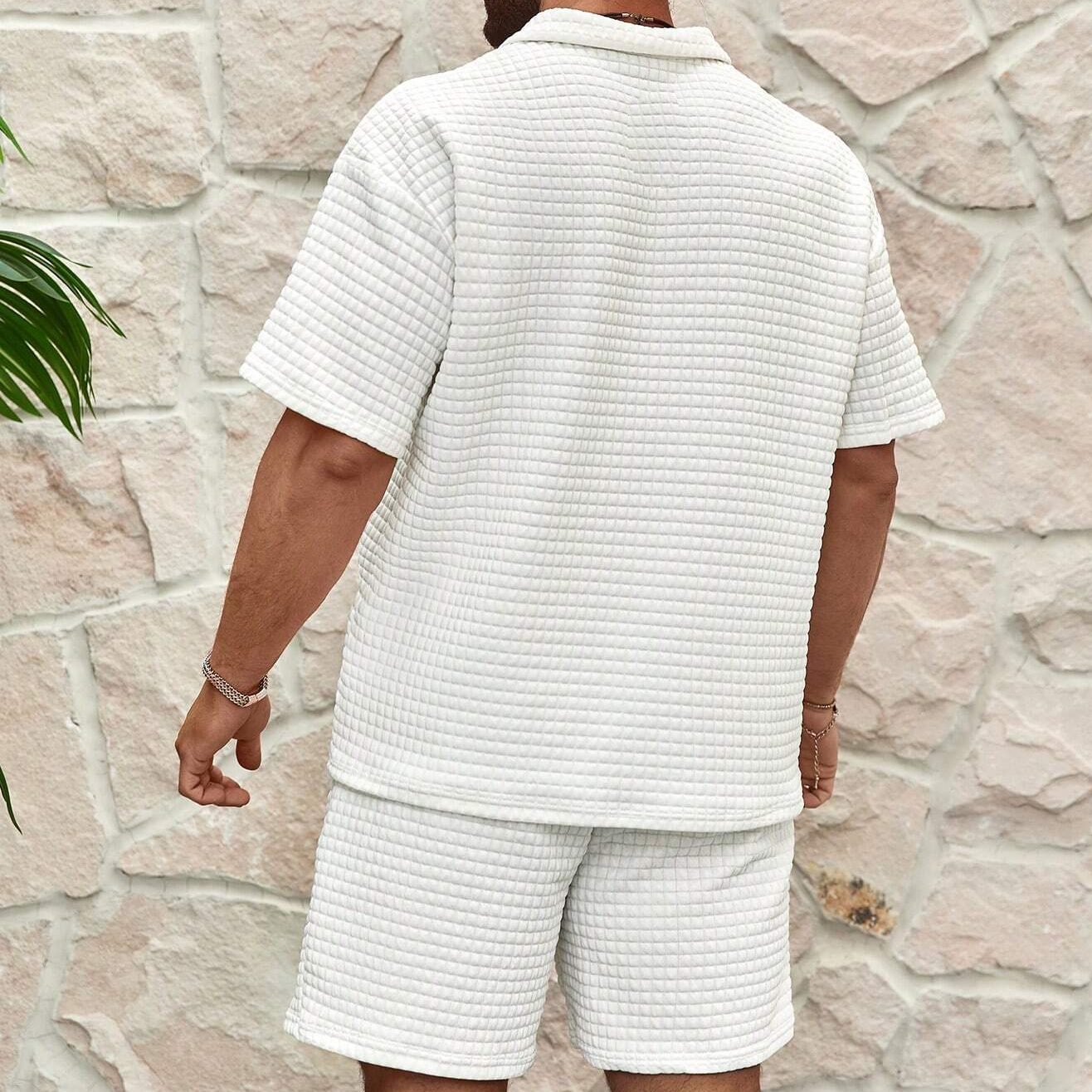 Fashionable summer set for men Lino