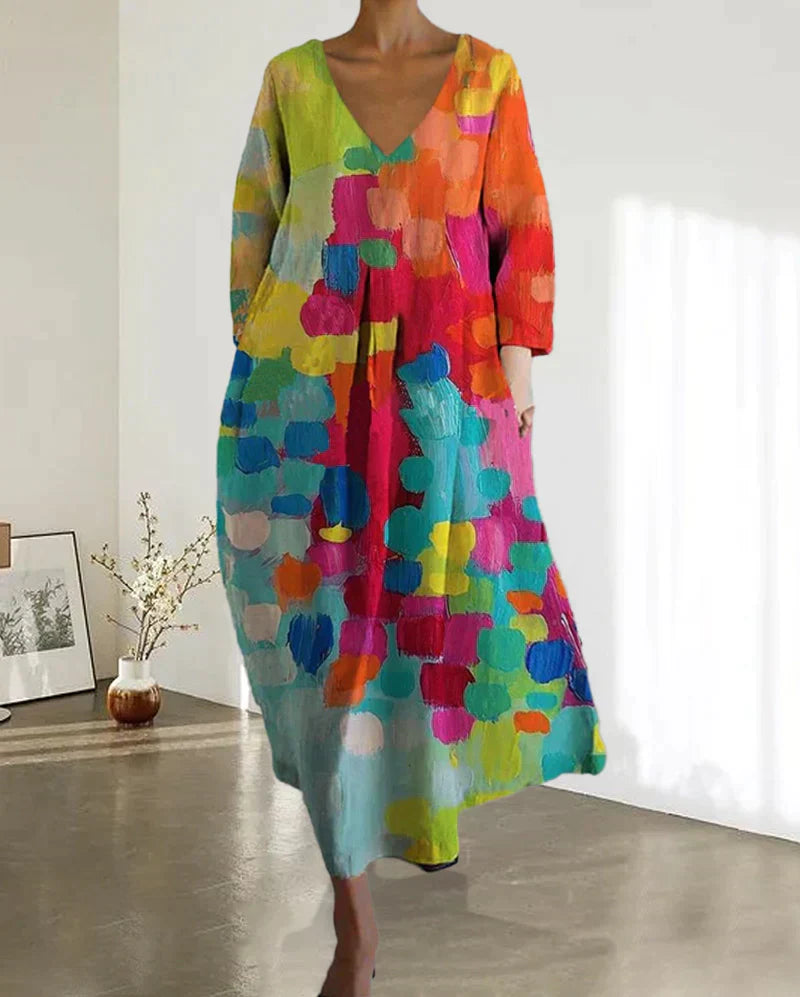 Carys dress with V neck and colorful print