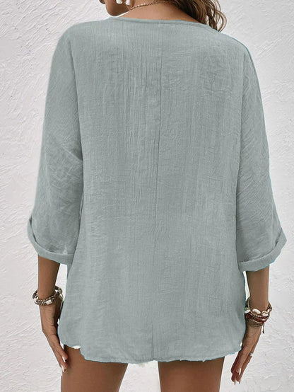 Cora - Linen V-neck shirt for women